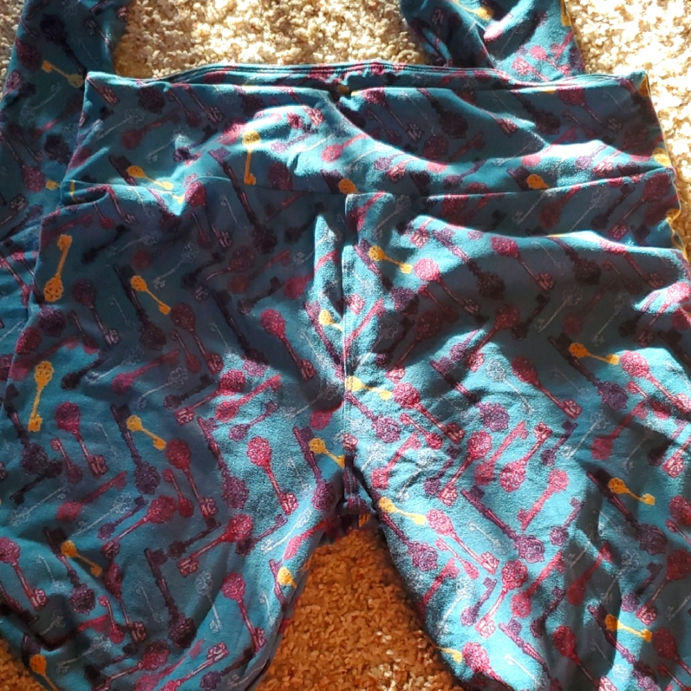 #L038 (CH) NWOT LuLaRoe Leggings